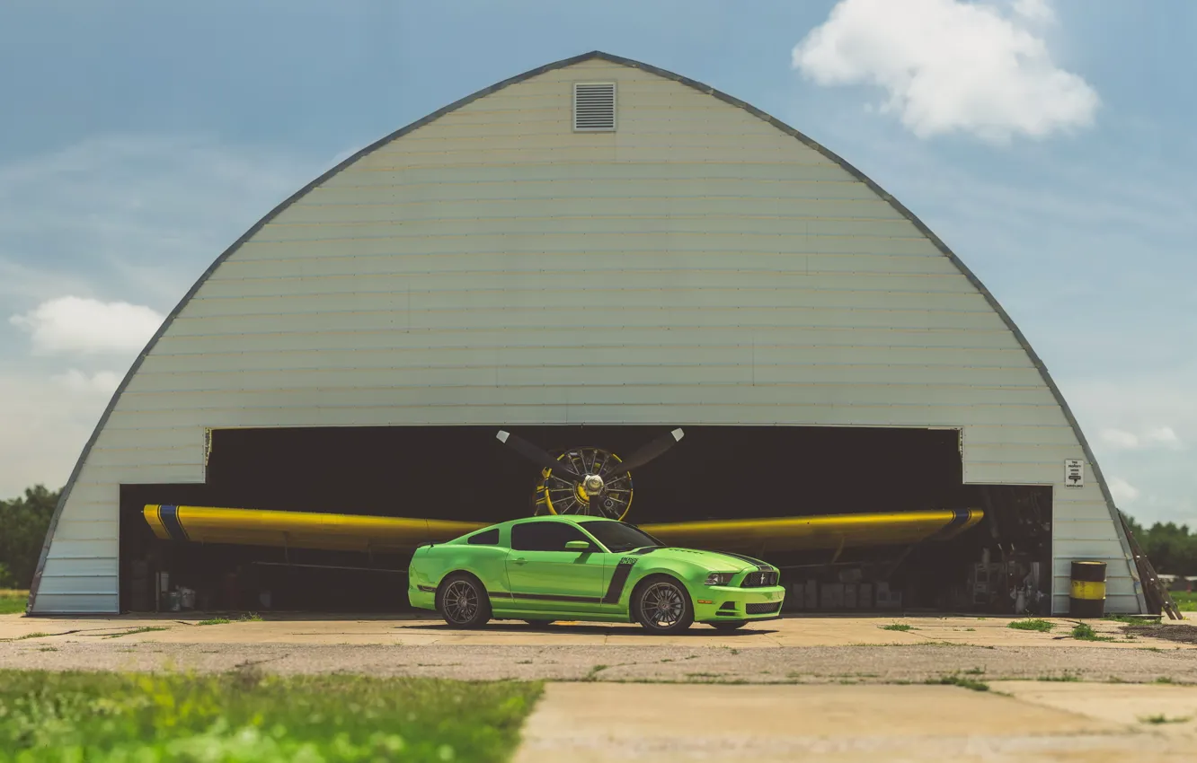 Фото обои green, mustang, ford, 302, boss, angar