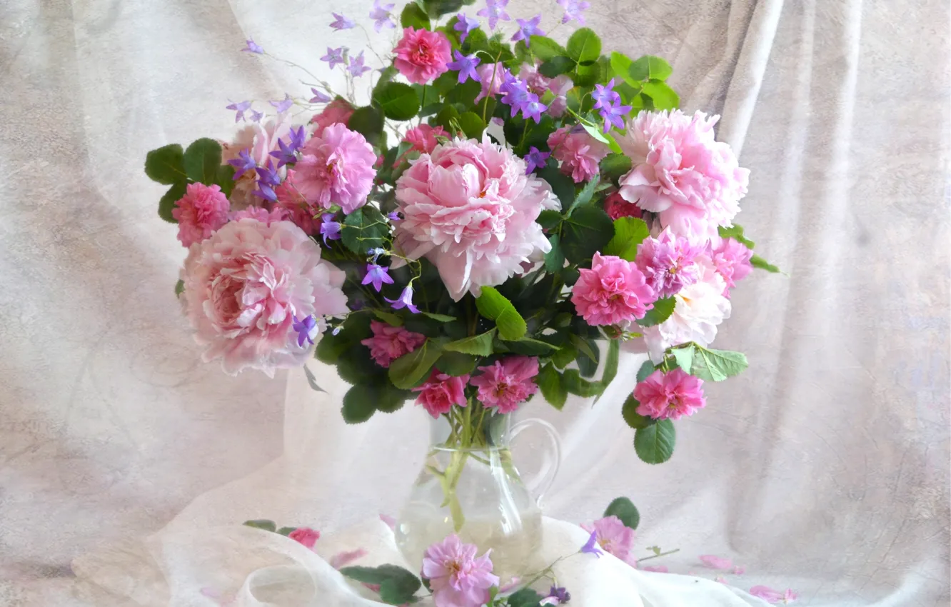 Фото обои розовый, нежность, розы, букет, текстура, колокольчики, пионы