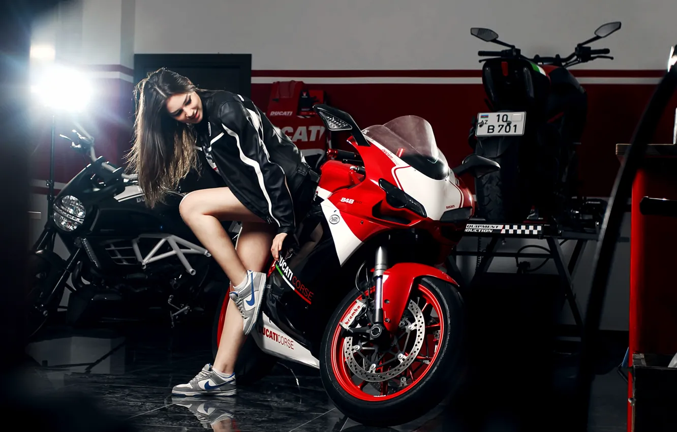 Фото обои Girl, Red, Ducati, Legs, Front, Nike, Shoes, Motocycle