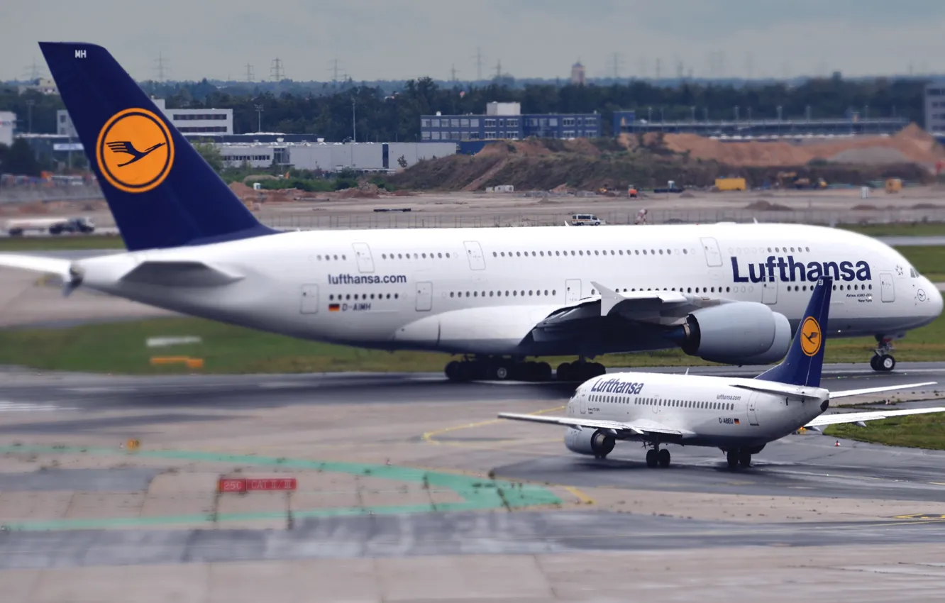Фото обои Самолет, Boeing, Авиация, A380, Lufthansa, Airbus, 737, Два