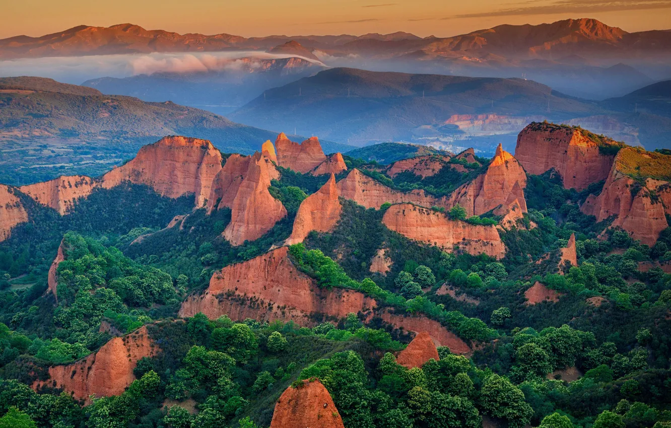 Фото обои горы, туман, Испания, mountains, Spain, Las Médulas, León province