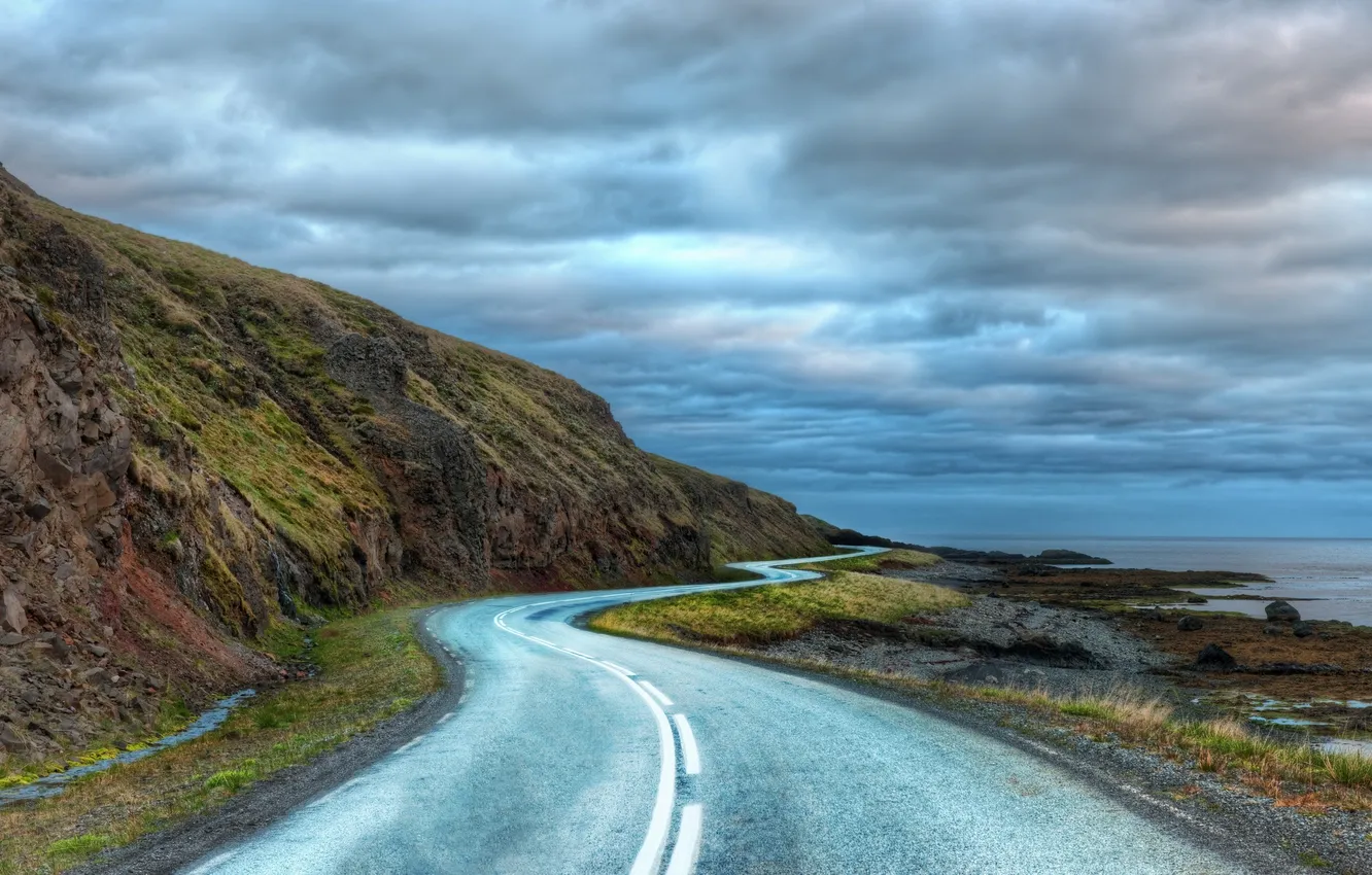 Фото обои дорога, облака, The Long Curvy Road Around Iceland