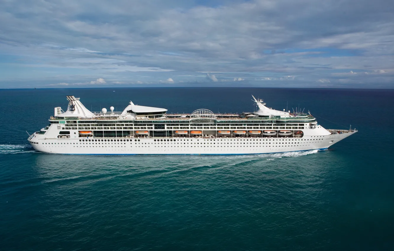 Фото обои Океан, Море, Лайнер, Судно, Royal Caribbean International, Пассажирское судно, Cruise Ship, Royal Caribbean Cruises