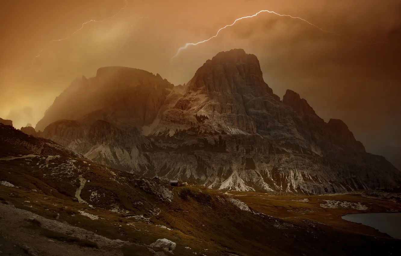 Фото обои горы, тучи, молния