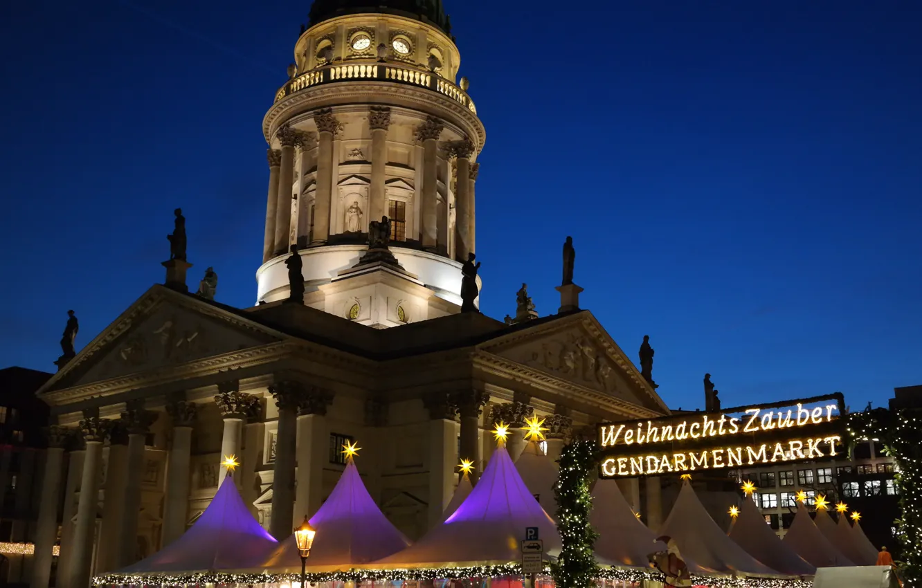 Фото обои Германия, площадь, Рождество, Берлин, ярмарка, Жандарменмаркт, Немецкий собор