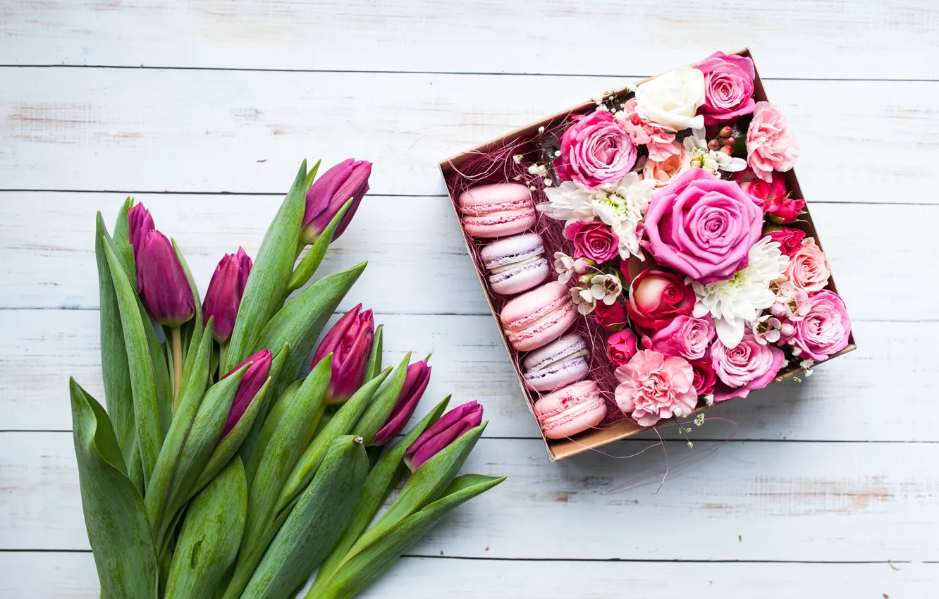 Фото обои Цветы, Тюльпаны, Розы, Коробка, Печенье
