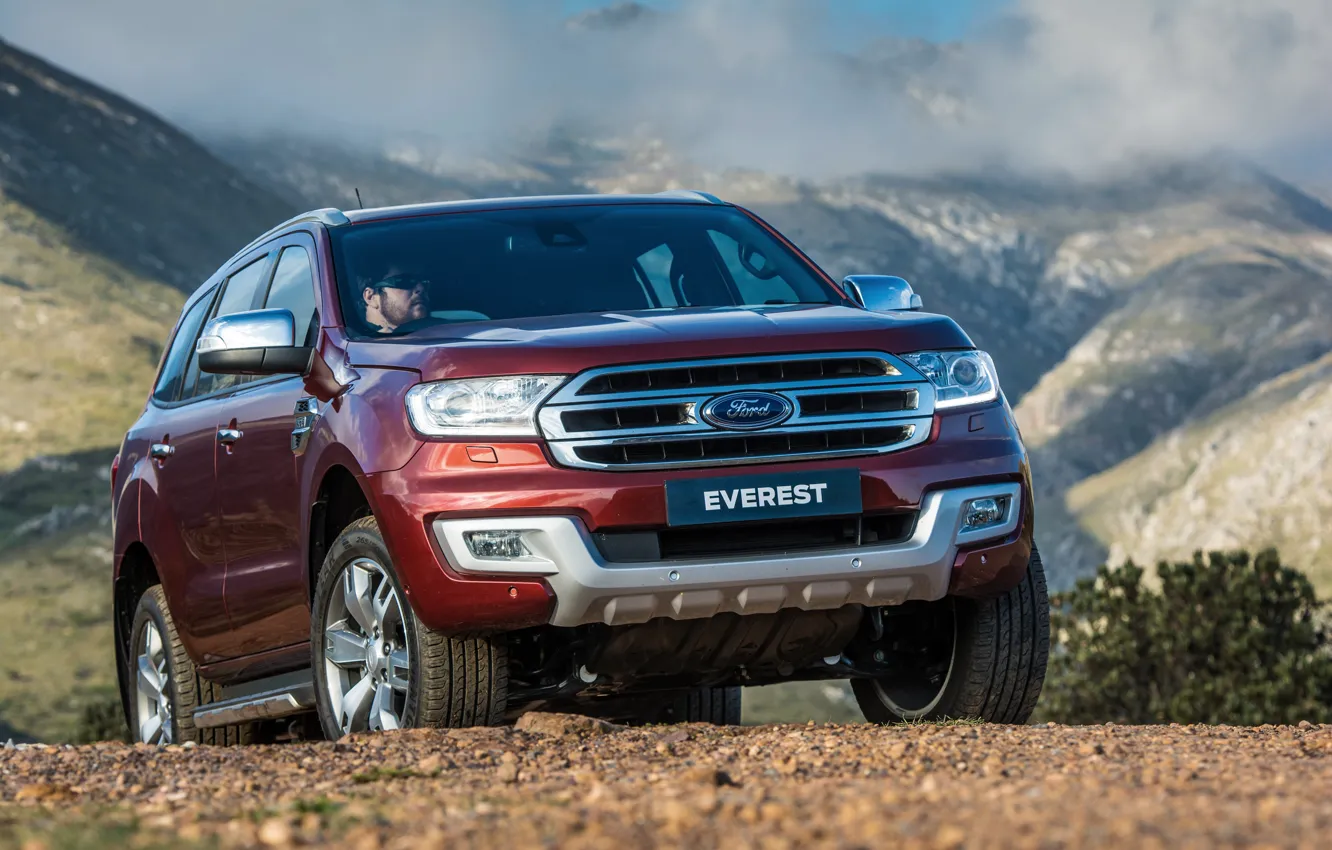Фото обои Ford, Everest, Limited, 4WD, 2015, на фоне гор