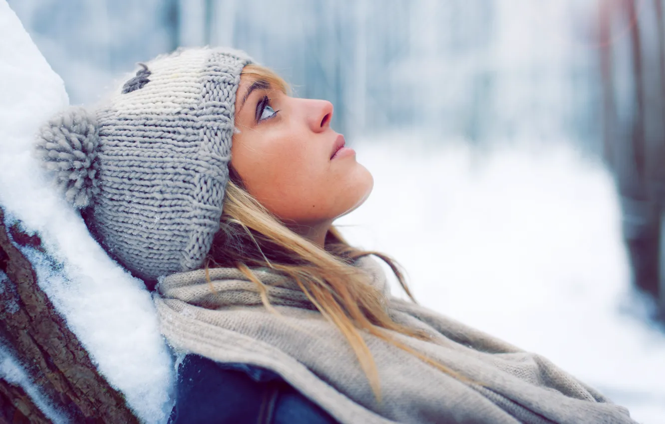 Фото обои зима, девушка, снег, шапка, блондинка