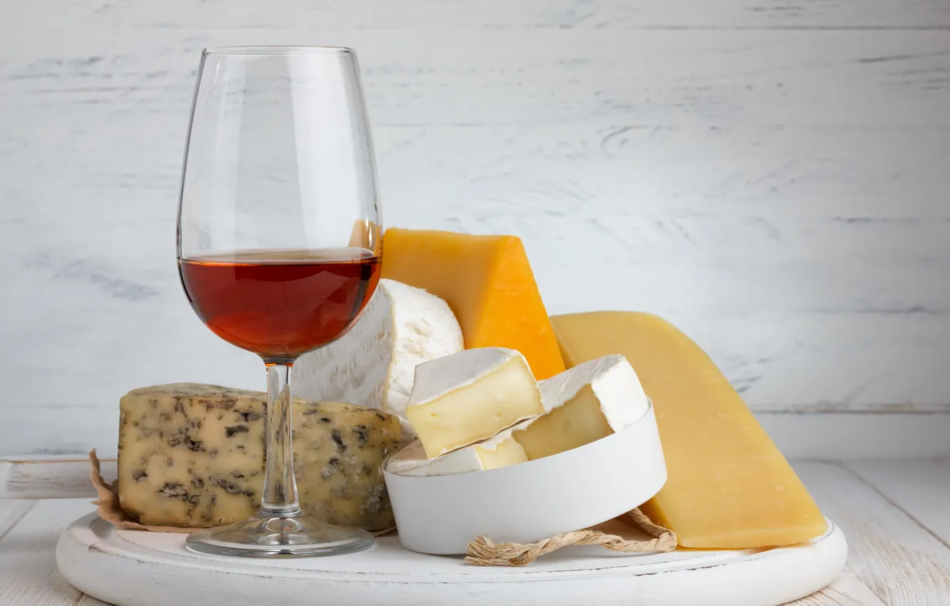Фото обои вино, сыр, доска, ветевка
