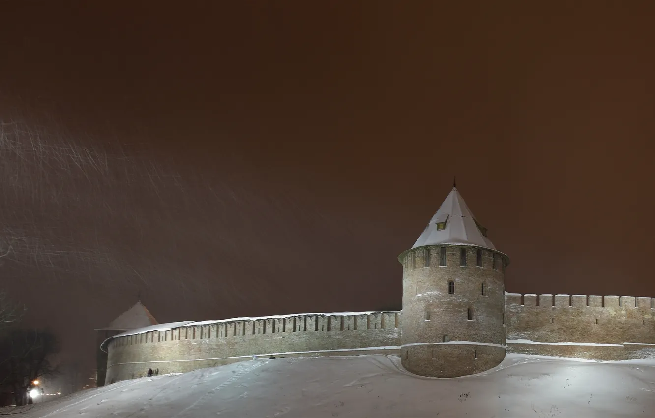 Фото обои зима, снег, ночь, город, стена, башня, кремль, башни