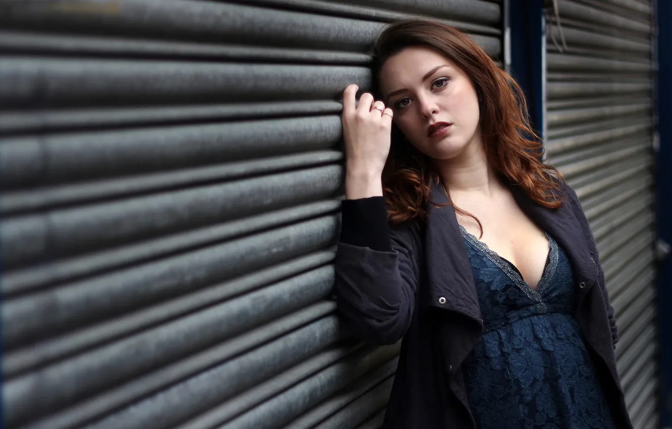 Фото обои взгляд, декольте, Imogen, street photography shoot