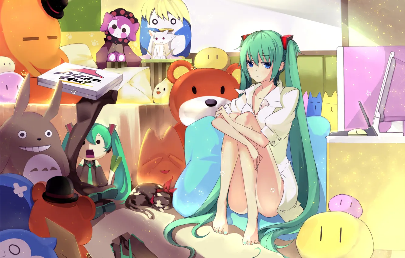 Фото обои компьютер, девушка, комната, игрушки, vocaloid, hatsune miku, пицца
