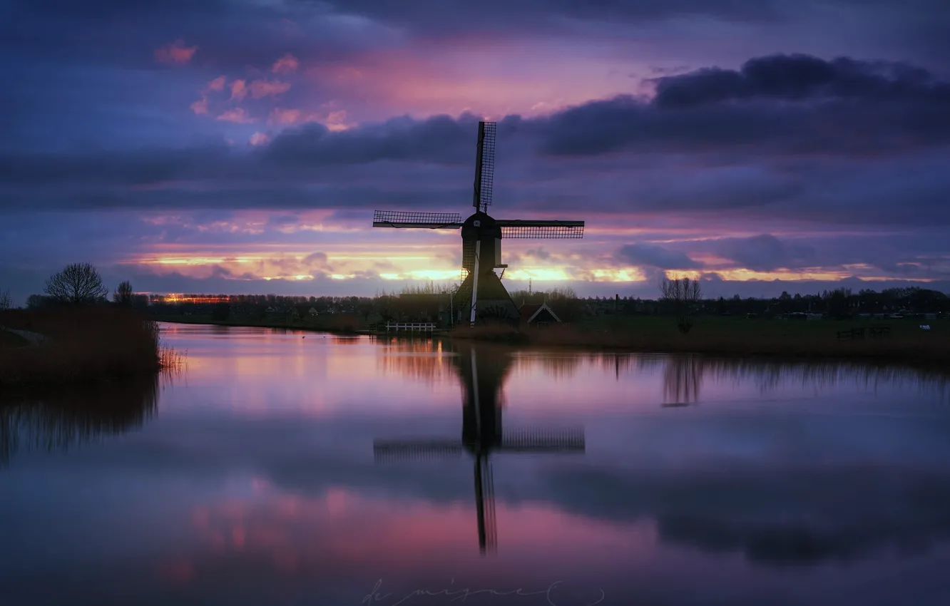 Фото обои небо, вода, отражение, вечер, канал, Нидерланды, ветряная мельница