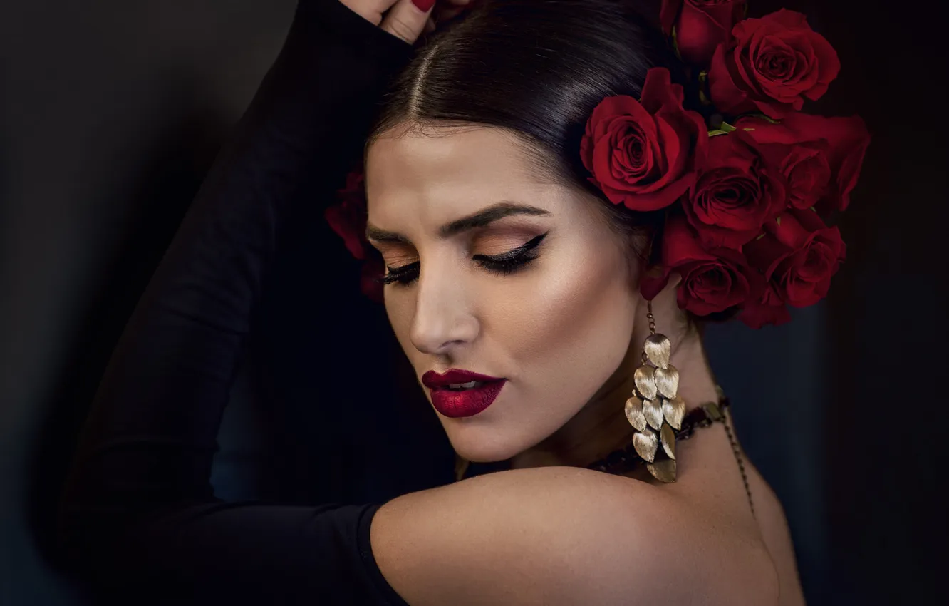 Фото обои девушка, розы, испанка