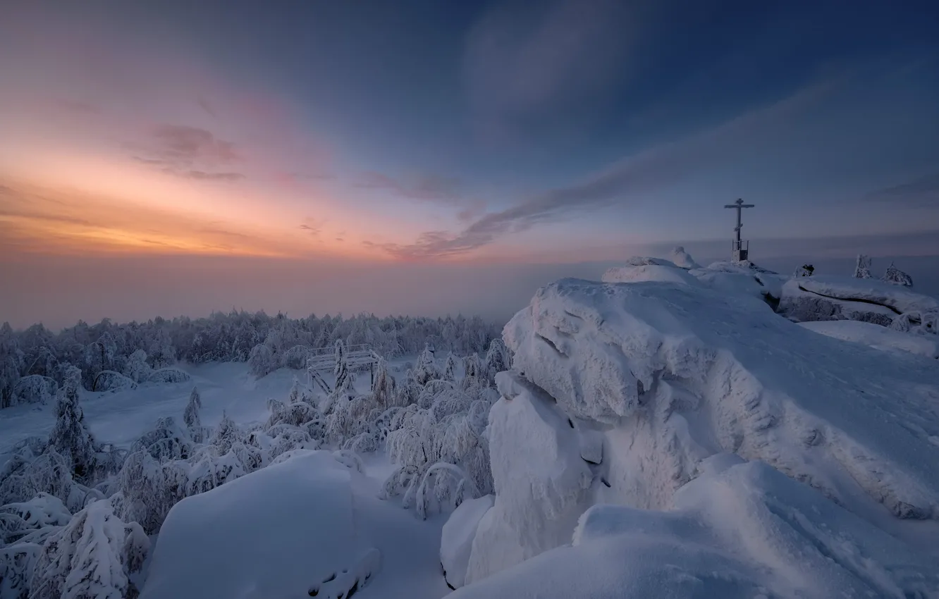 Фото обои зима, снег, деревья, пейзаж, закат, горы, природа, Пермский край