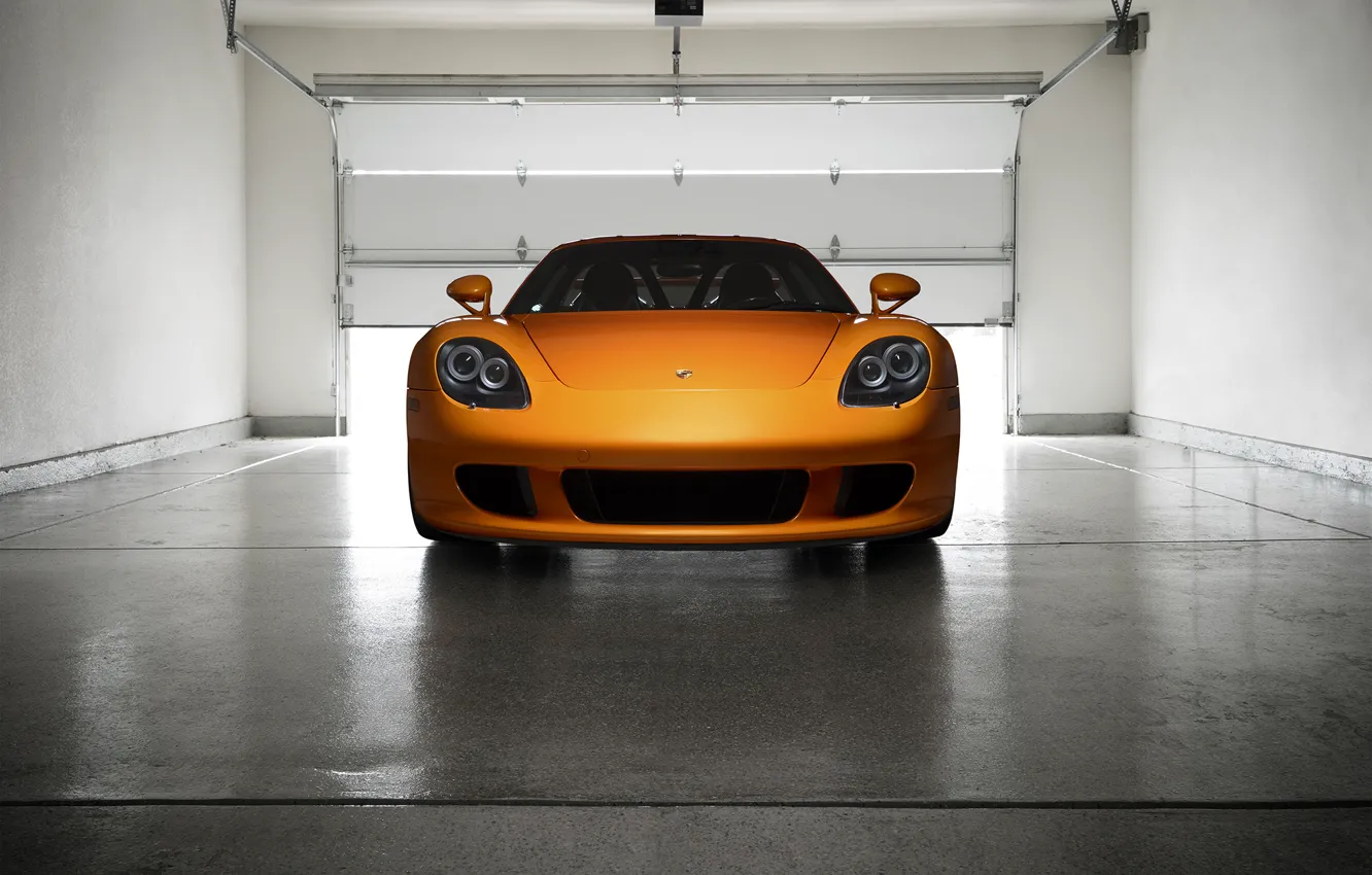 Фото обои Porsche, Orange, Front, Carrera, Supercar, Garage, Exotic, Borealis