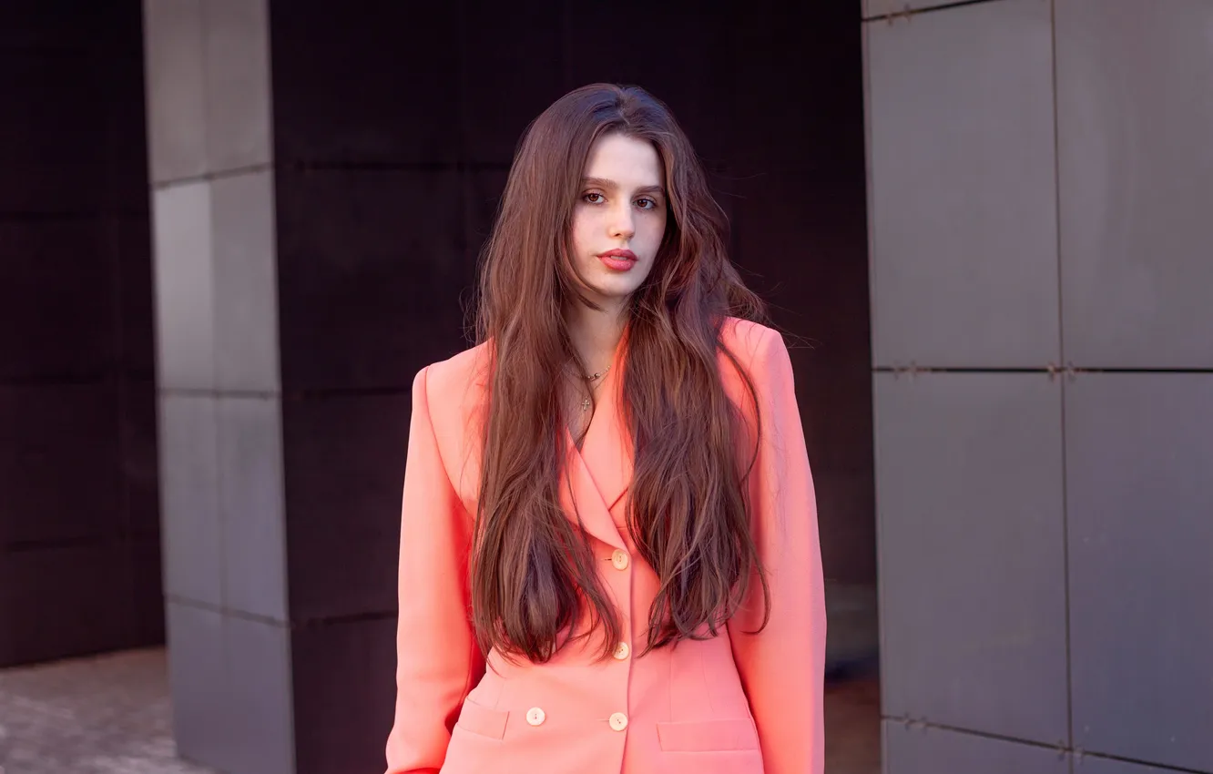 Фото обои girl, beautiful, model, cute, long-haired