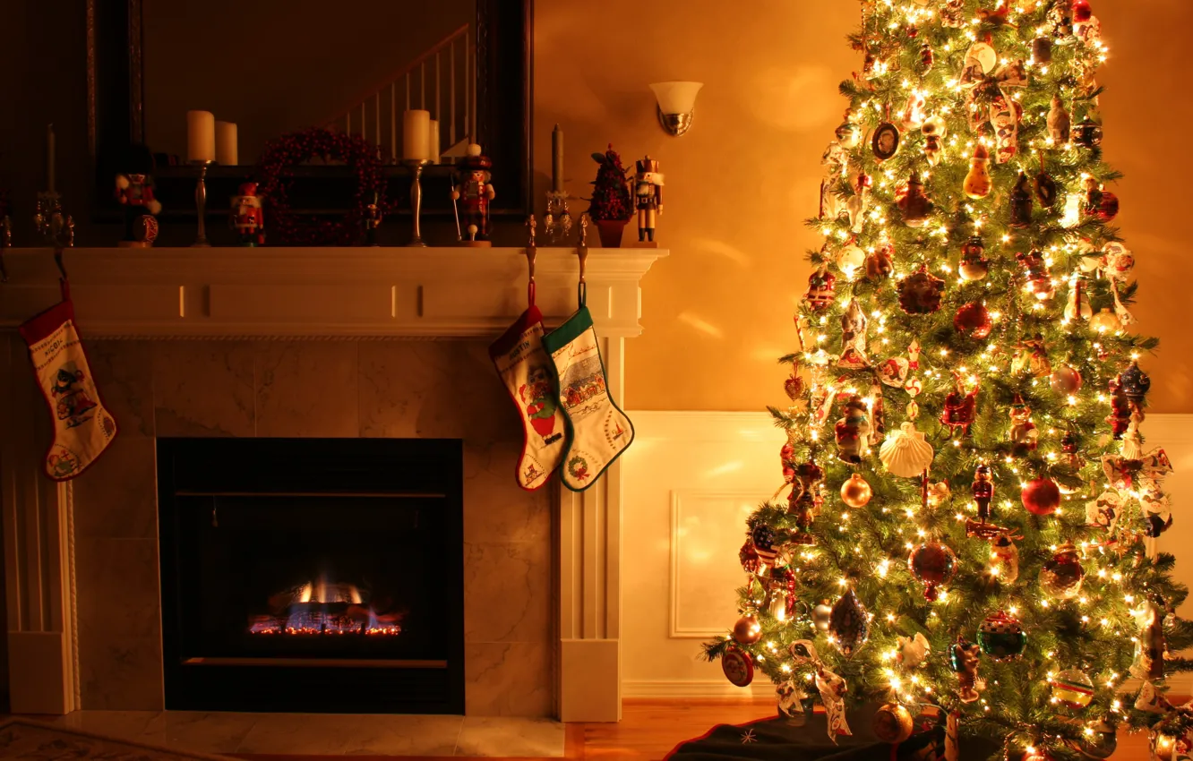 Фото обои огни, праздник, игрушки, свечи, Комната, Рождество, Новый год, ёлка