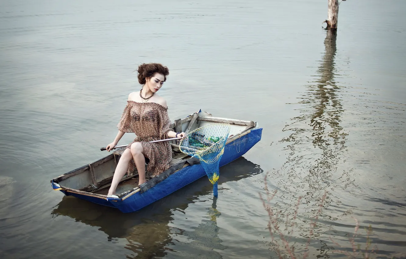 Фото обои девушка, озеро, лодка, Model, Như Ý