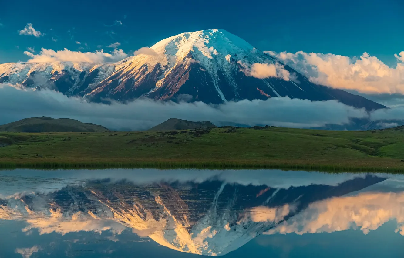 Фото обои пейзаж, горы, природа, отражение, утро, Камчатка, Сахалин, Кирилл Сергеев