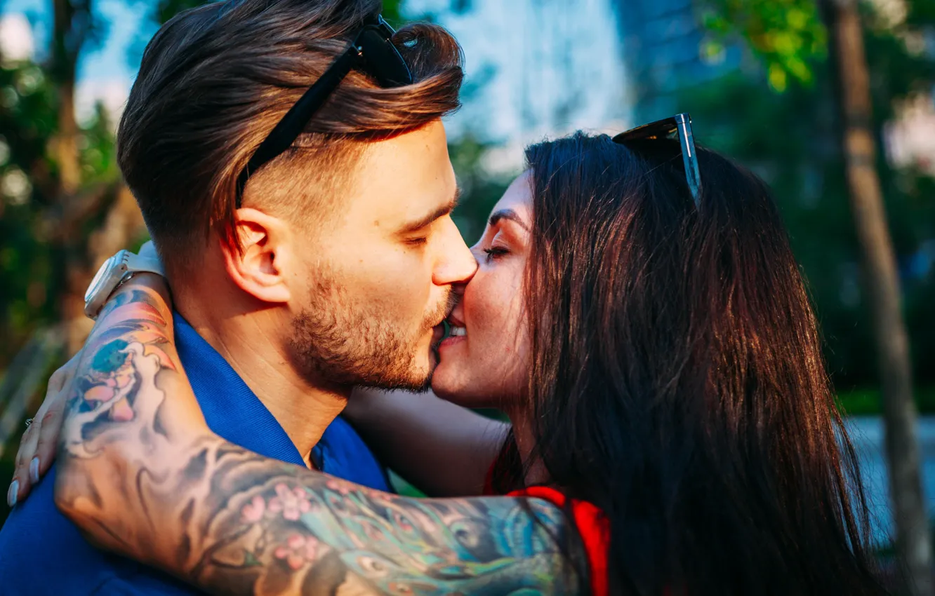 Фото обои girl, love, kiss, men, Виталий Мытник