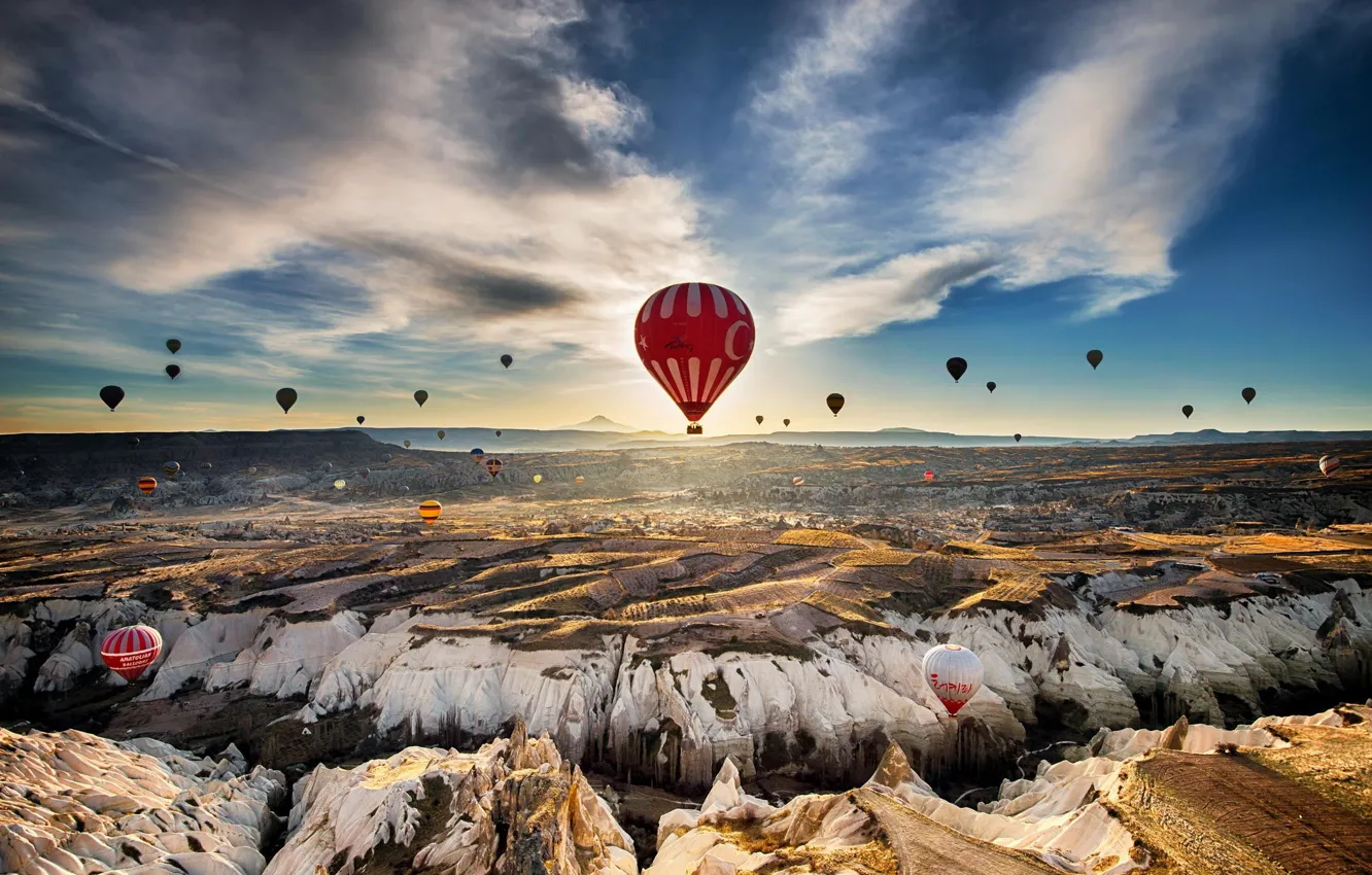 Фото обои небо, облака, воздушные шары, скалы, Турция