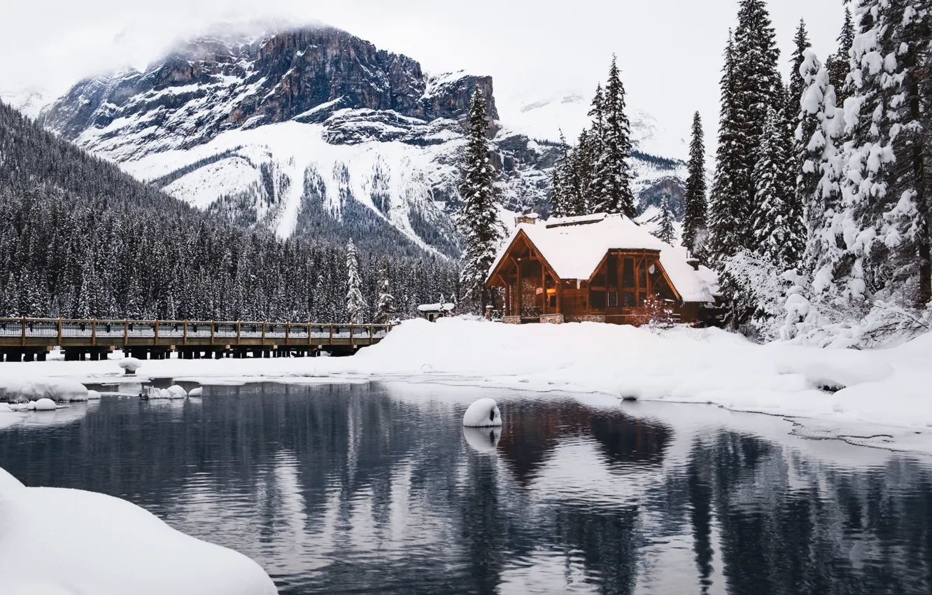 Фото обои зима, горы, озеро, дом, Emerald Lake