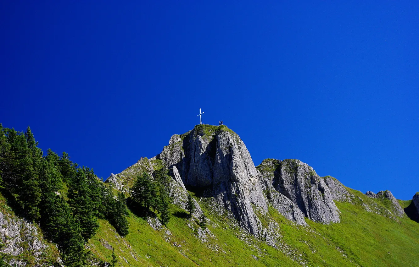 Фото обои небо, трава, люди, гора, крест, Германия, Швангау, Тегельберг