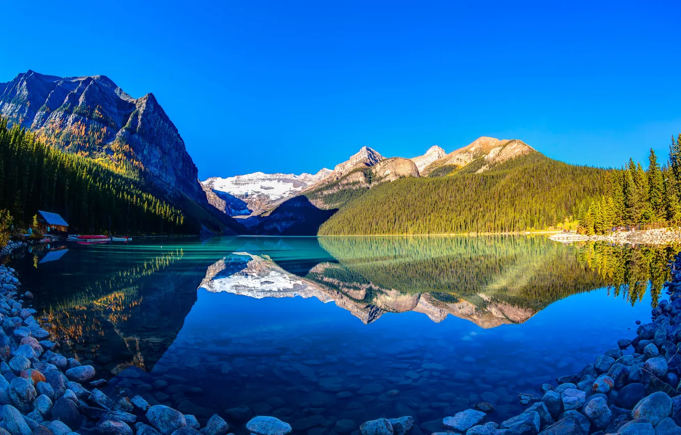 Фото обои небо, деревья, закат, горы, озеро, Канада, Альберта, домик