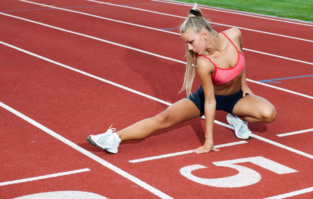 Фото обои girl, shorts, sports, sneakers, stretching