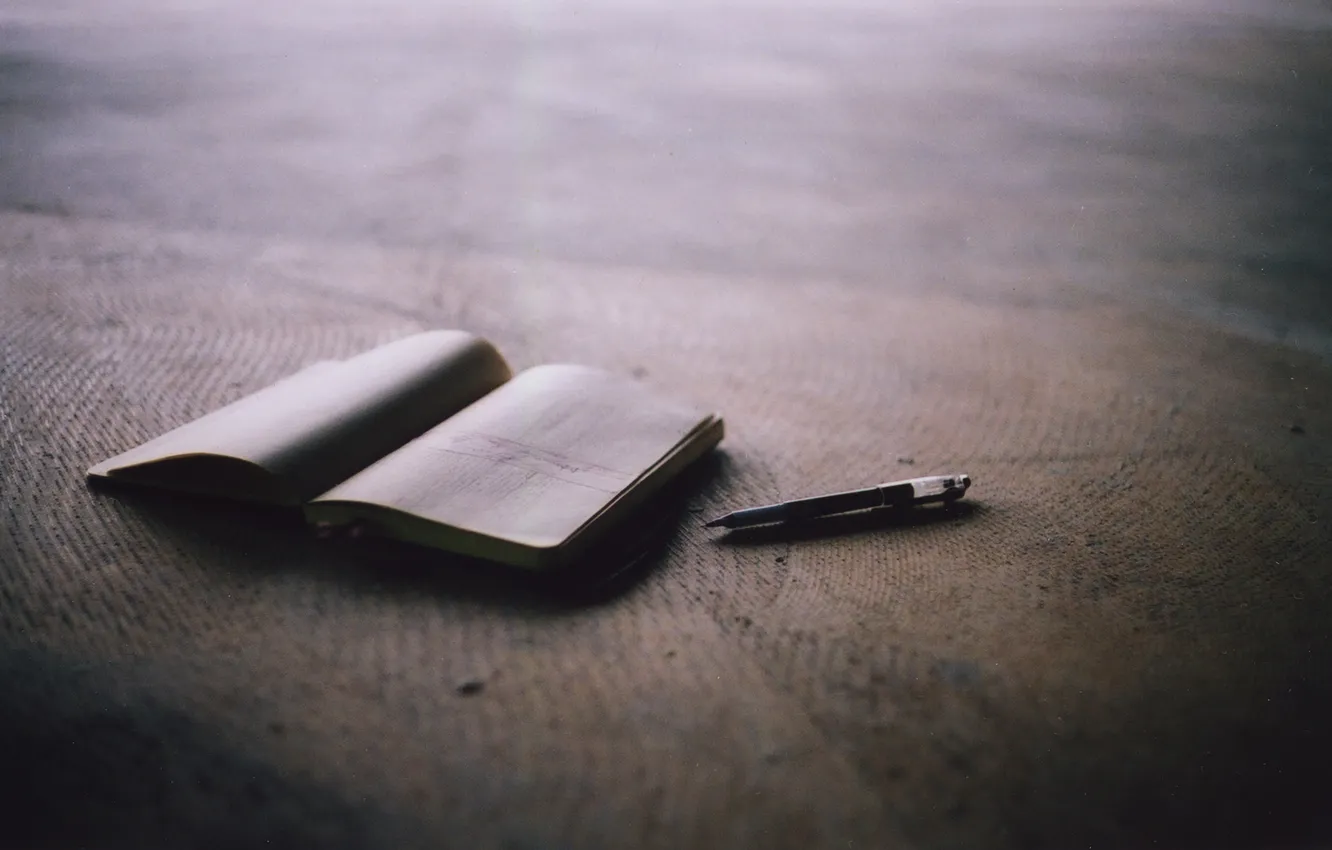 Фото обои ручка, блокнот, книжка