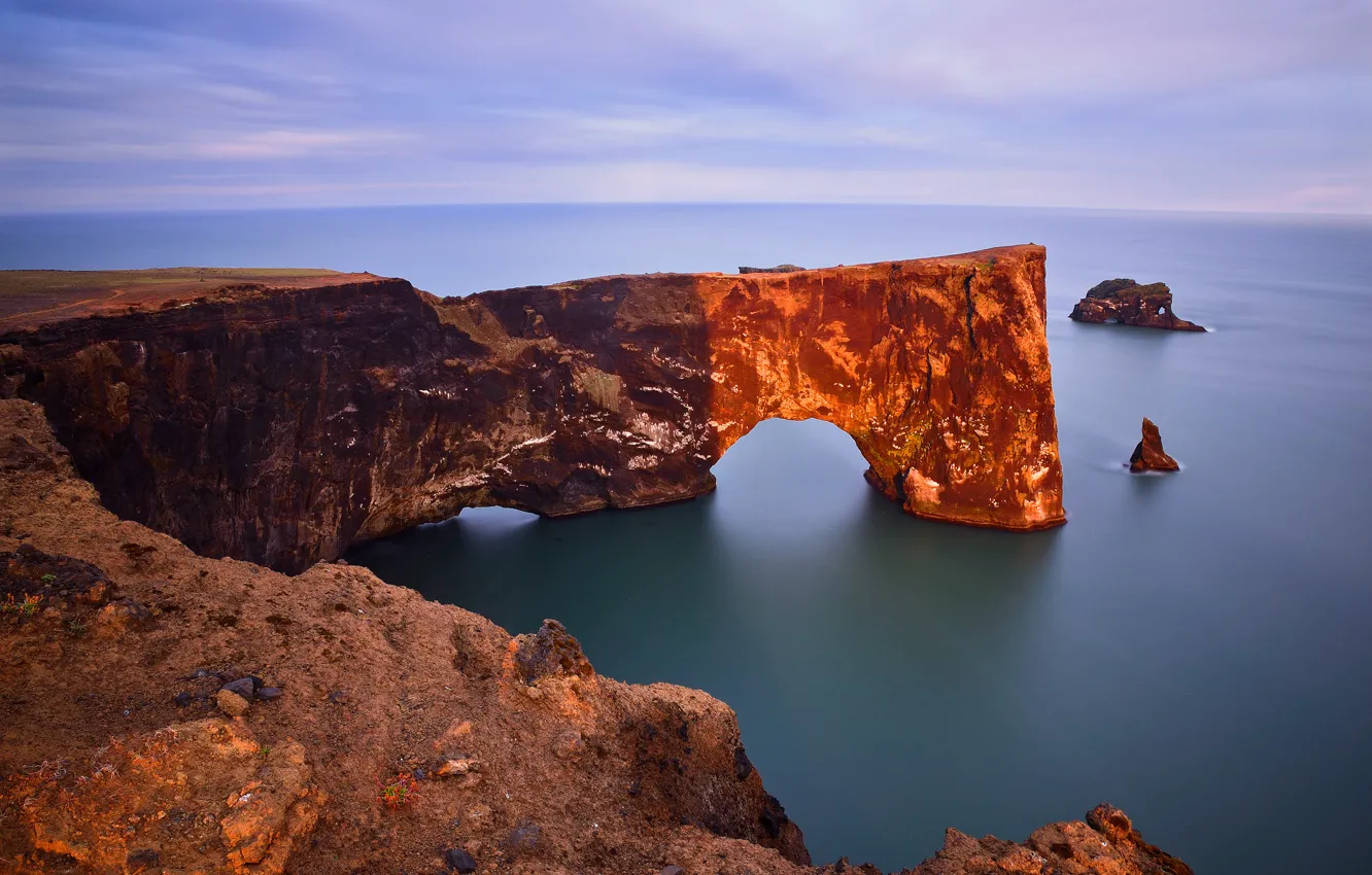 Фото обои скалы, побережье, арка, Исландия, Iceland, Атлантический океан, Dyrholaey Arch, Мыс Дирхолей