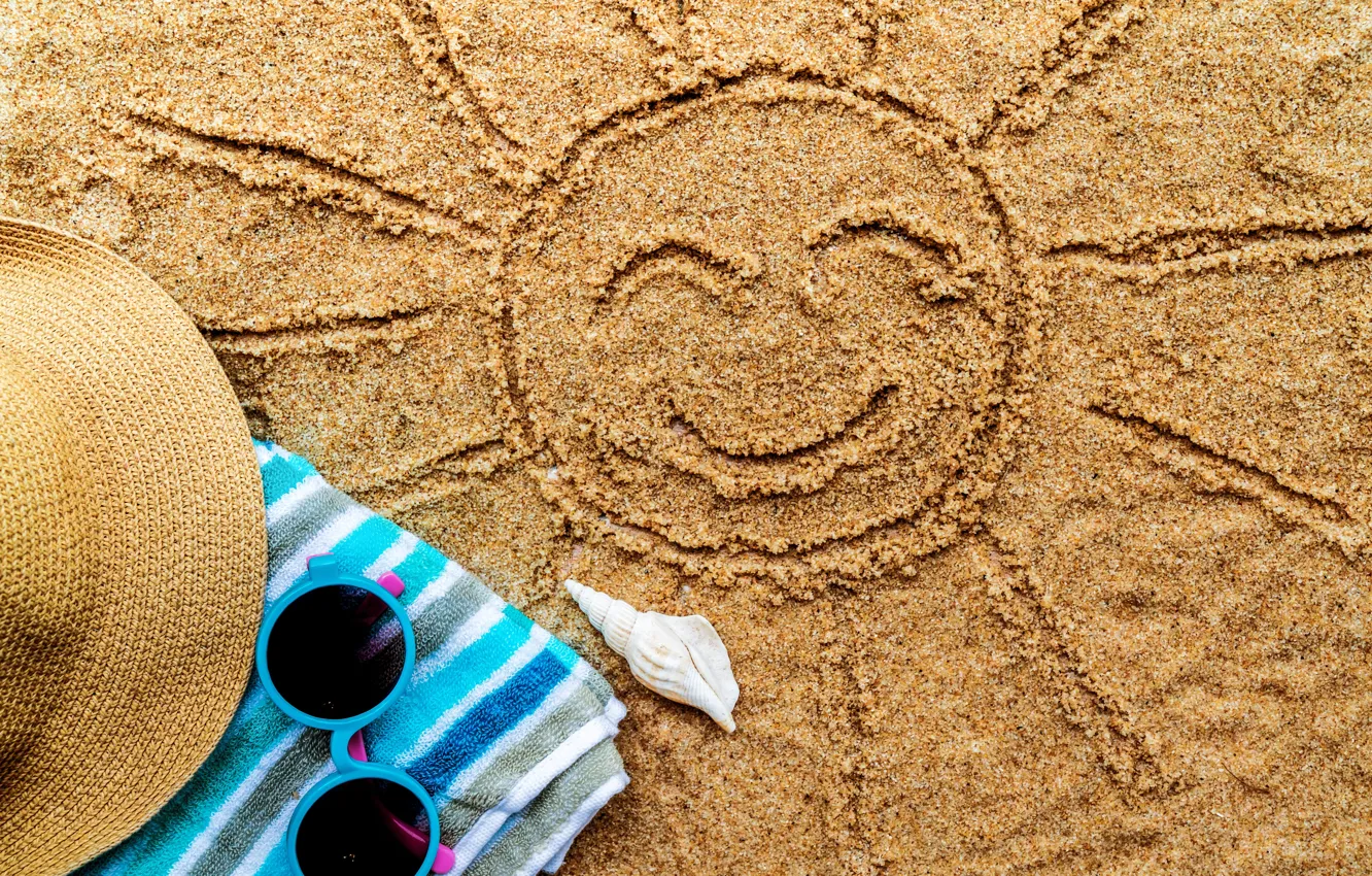 Фото обои песок, море, пляж, лето, солнце, отдых, полотенце, шляпа