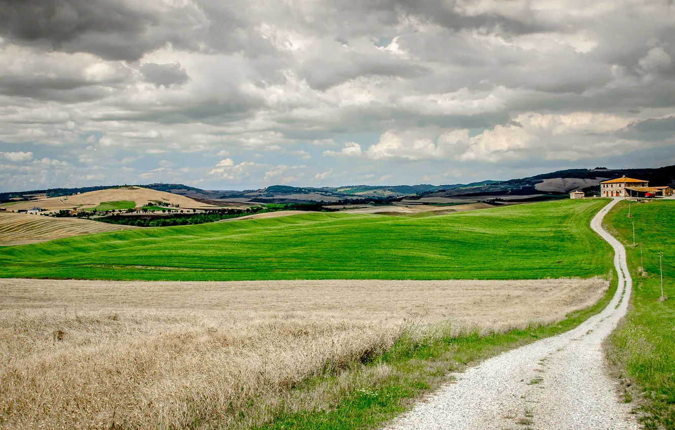 Фото обои облака, поля, дороги, дома, Италия, Тоскана, фермы, линий электропередач