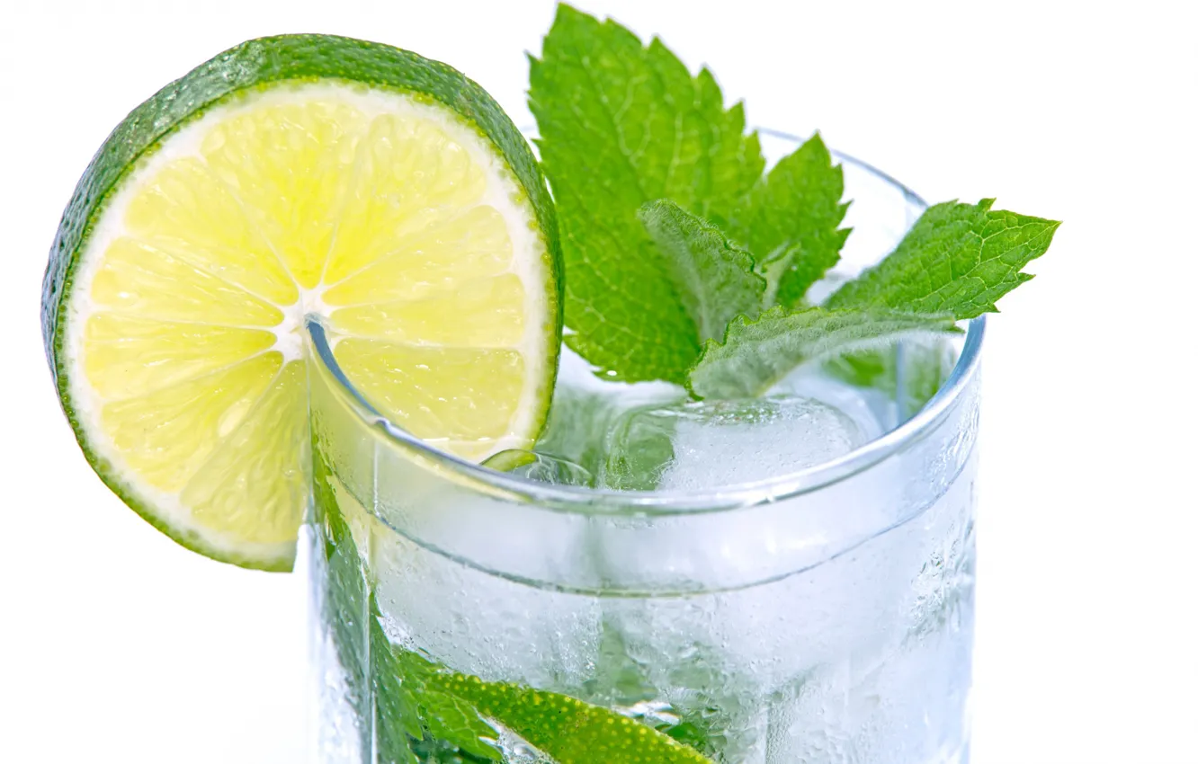 Фото обои стакан, лёд, долька, листик, лайм, напиток, мята, лимонад