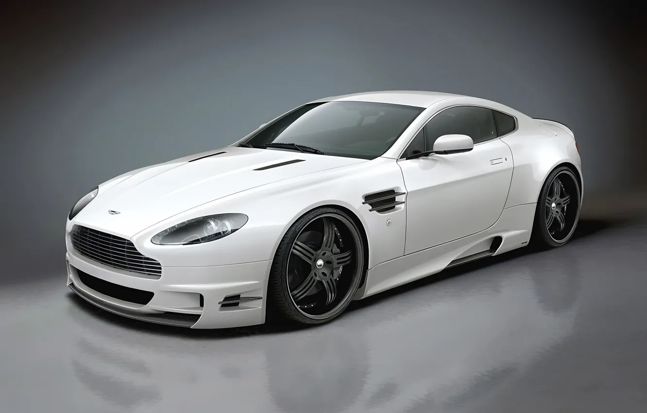 Фото обои белый, отражение, Aston Martin, тюнинг