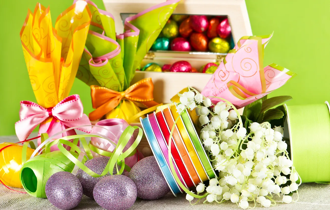 Фото обои цветы, ленты, праздник, шоколад, яйца, весна, конфеты, Пасха