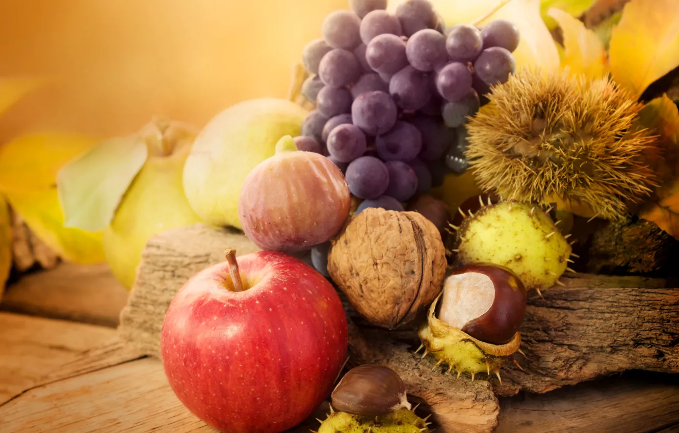 Фото обои осень, листья, яблоко, урожай, виноград, фрукты, орехи, каштаны