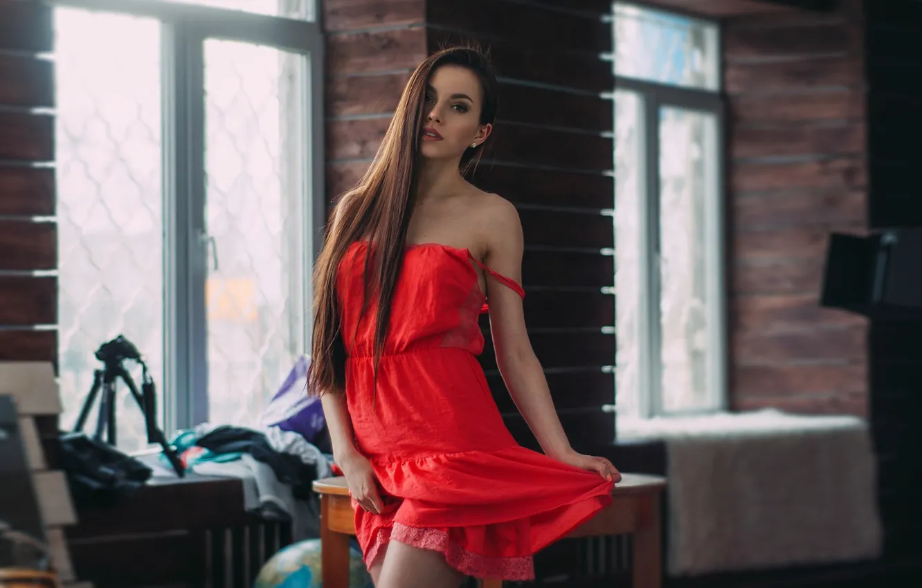 Фото обои окна, Девушка, платье, плечи, Саша Руских
