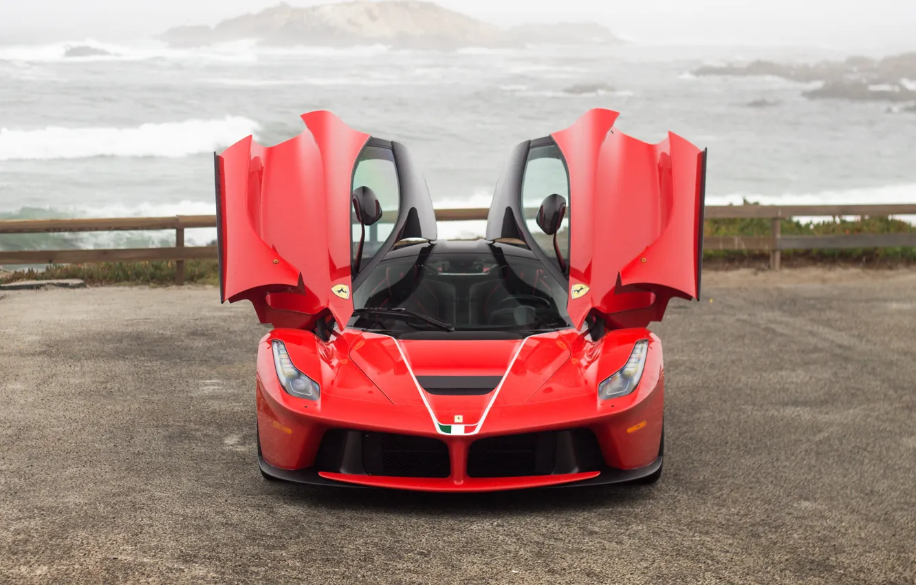 Ferrari LAFERRARI осень