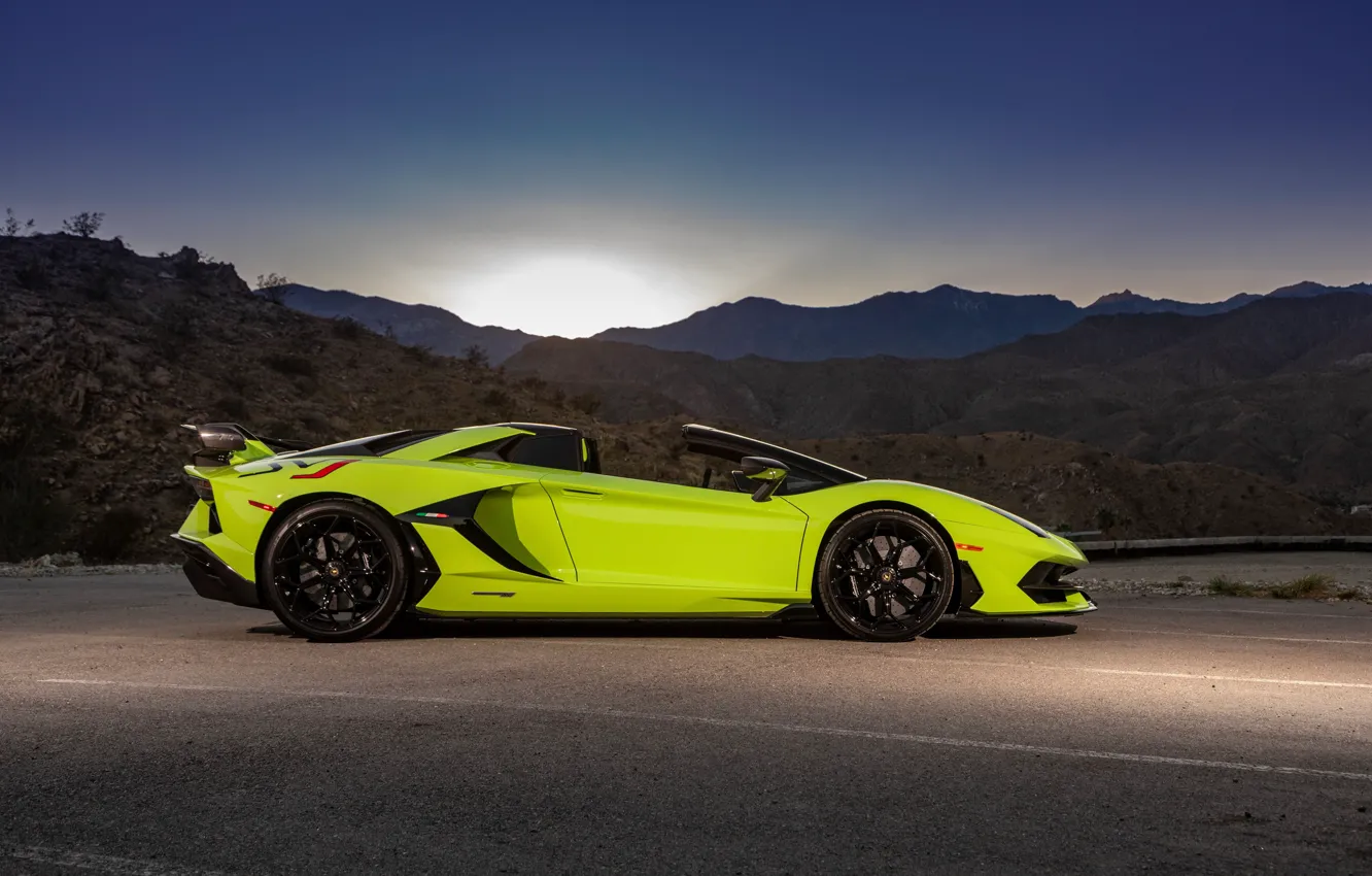 Фото обои закат, Roadster, вечер, Lamborghini, суперкар, вид сбоку, Aventador, 2020