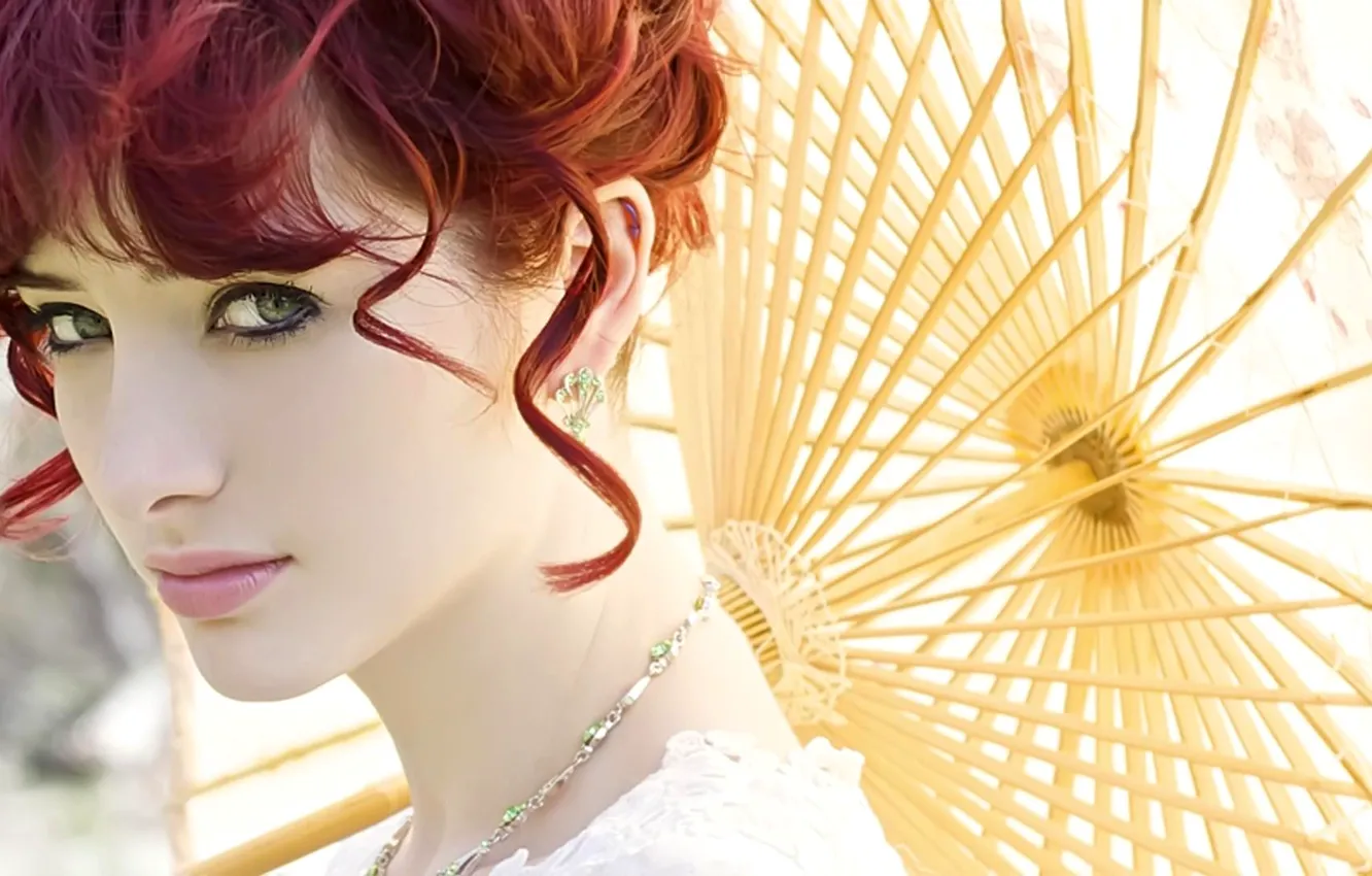 Фото обои взгляд, лицо, модель, зонт, шатенка, Susan Coffey