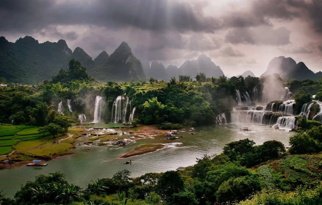 Фото обои речка, водопады, Вьетнам, river, Vietnam, waterfalls, солнечный луч, sunbeams