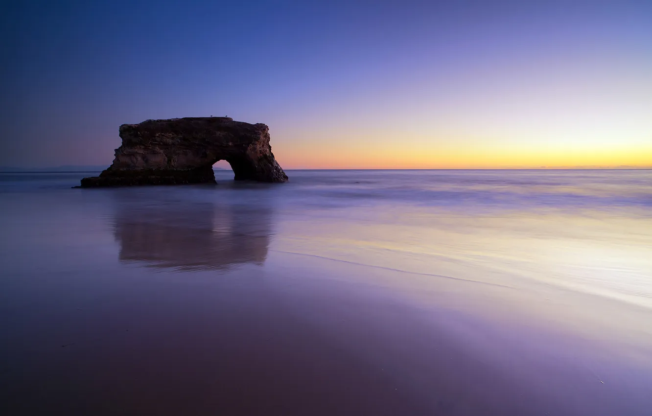Фото обои море, пляж, скала, океан, чайка, арка