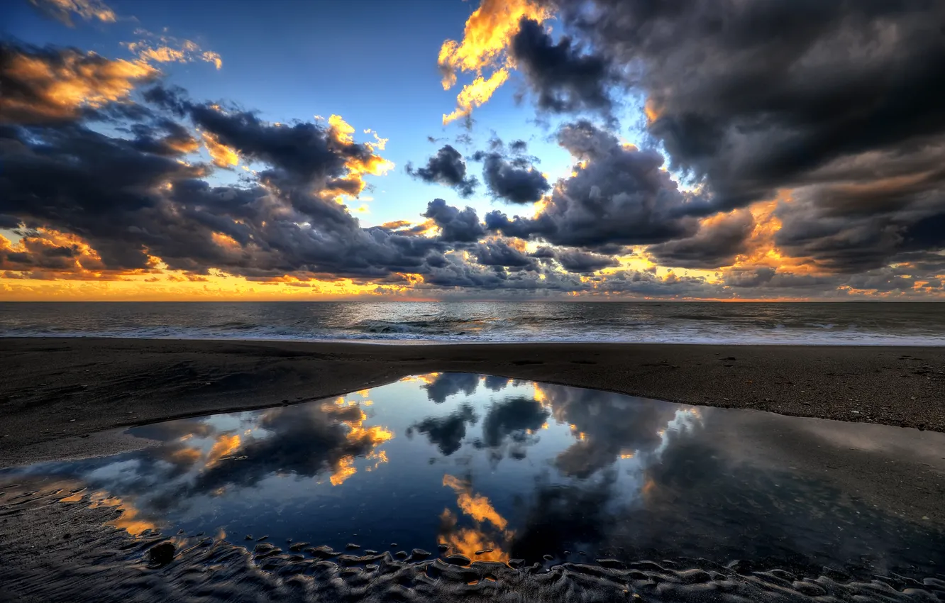 Фото обои море, небо, облака, закат, отражение, вечер, италия, porto clementino