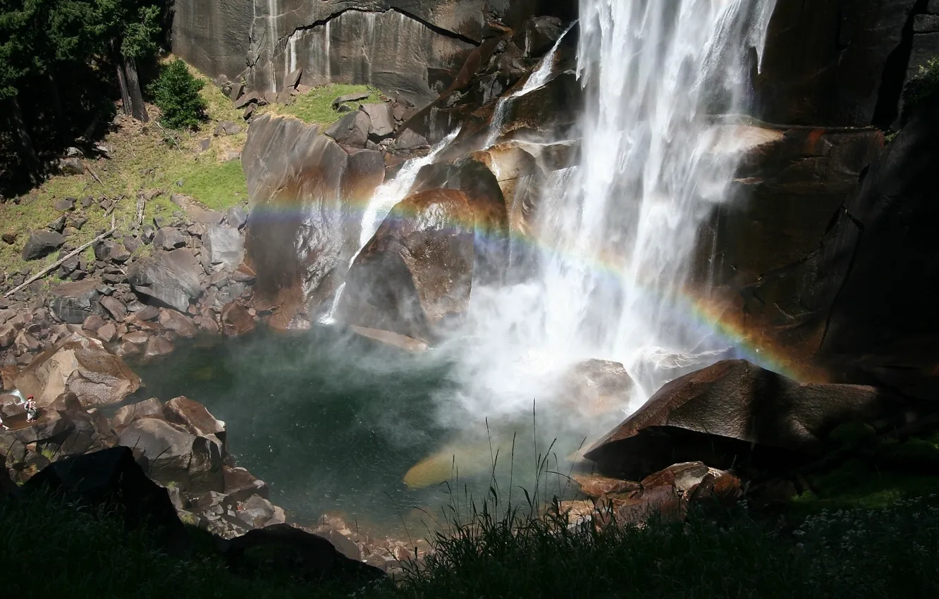 Фото обои скалы, сила, водопад, радуга, разлом, захватывает