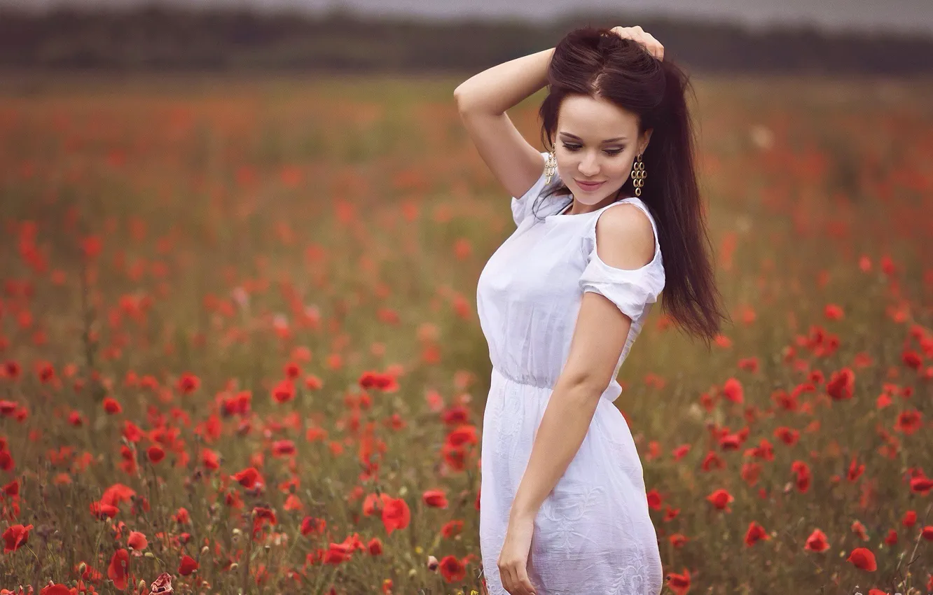 Фото обои лето, цветы, маки, луг, girl, model, Angelina Petrova