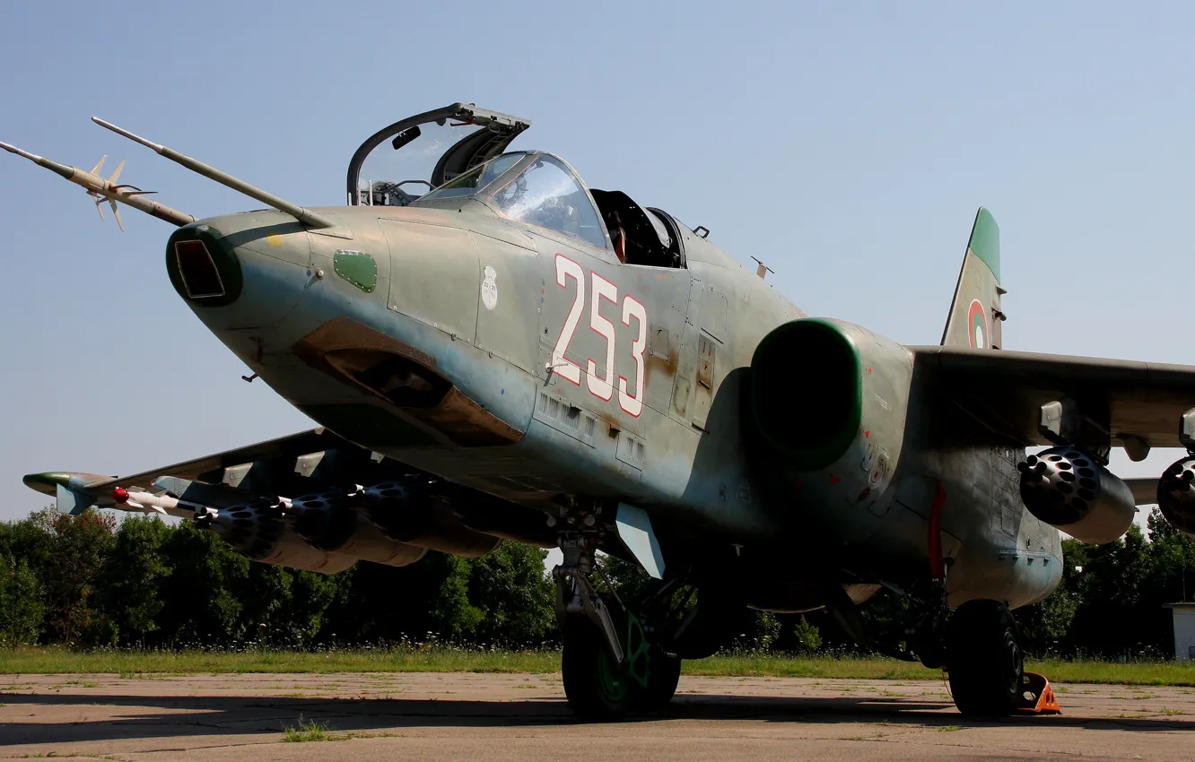 Фото обои штурмовик, аэродром, дозвуковой, бронированный, &quot;Грач&quot;, Sukhoi Су-25