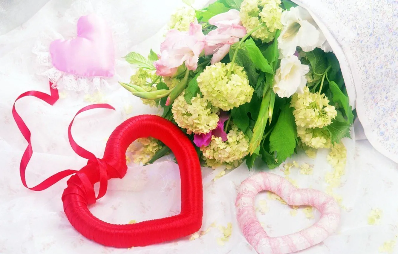 Фото обои листья, цветы, красный, розовый, подарок, сердце, цветочки, сердечко
