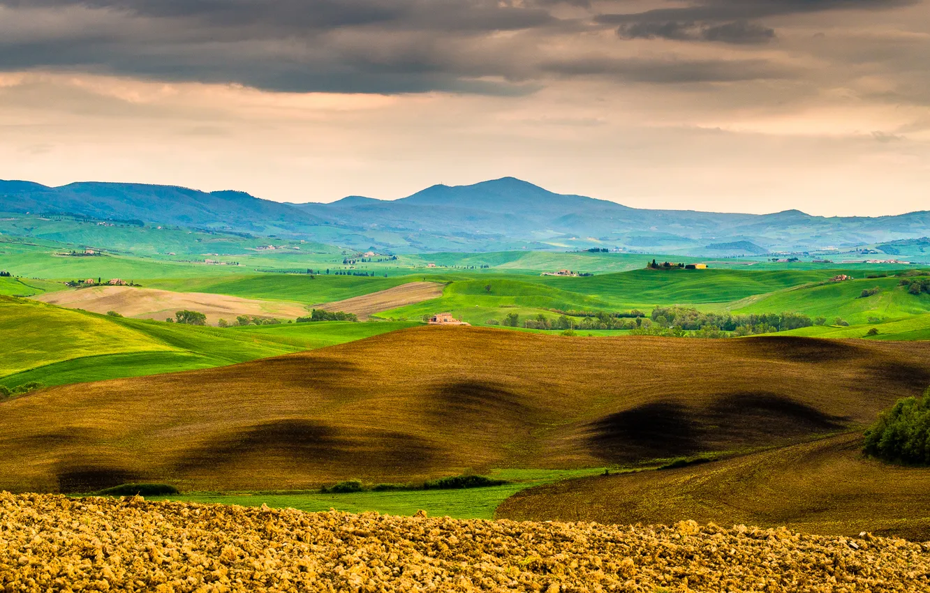 Фото обои трава, деревья, горы, дом, холмы, Италия, Тоскана